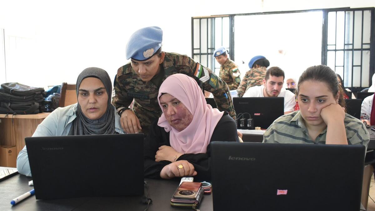 Peacekeepers launch computer course for local women